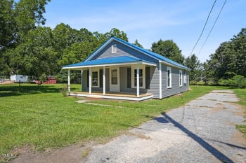 109 Mason Dr, Erwin, NC 28339