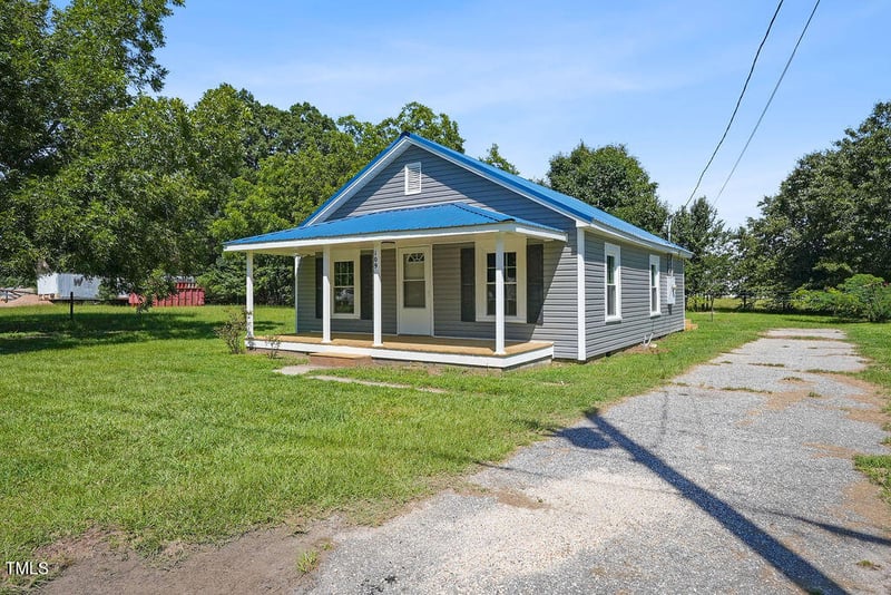 109 Mason Dr, Erwin, NC 28339