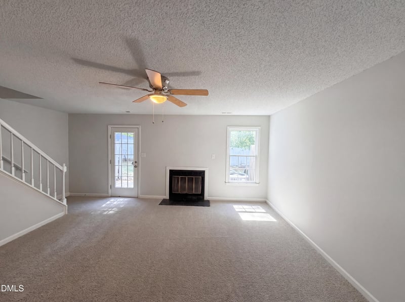 109 Mclean Ct, Cary, NC 27513