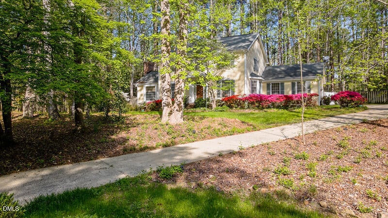 109 Mendel Dr, Chapel Hill, NC 27514