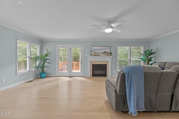 109 Oaklake Ct, Fuquay Varina, NC 27526