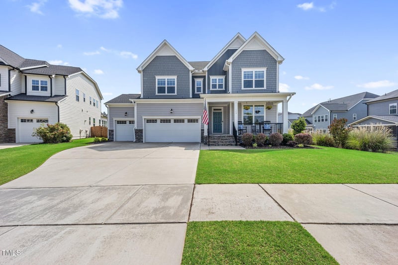 109 Obsidian Dr, Holly Springs, NC 27540