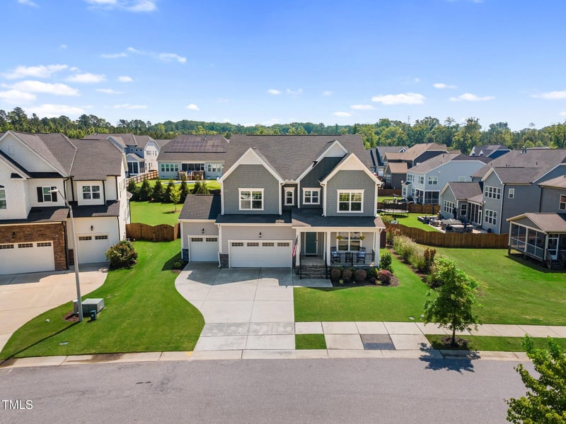 109 Obsidian Dr, Holly Springs, NC 27540