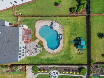 109 Obsidian Dr, Holly Springs, NC 27540