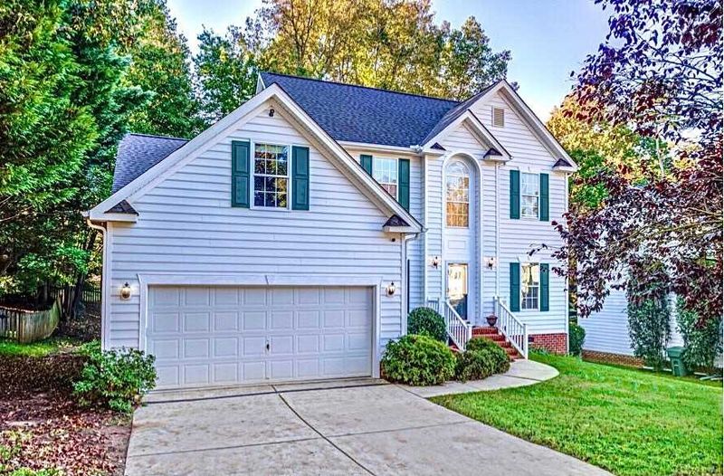 109 Old Bridge Ln, Cary, NC 27518