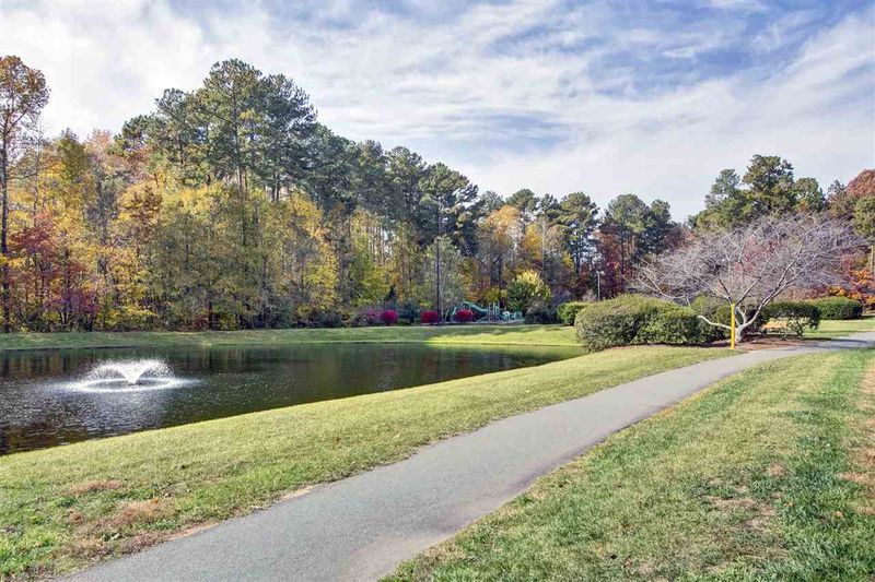 109 Parkmist Cir, Cary, NC 27519