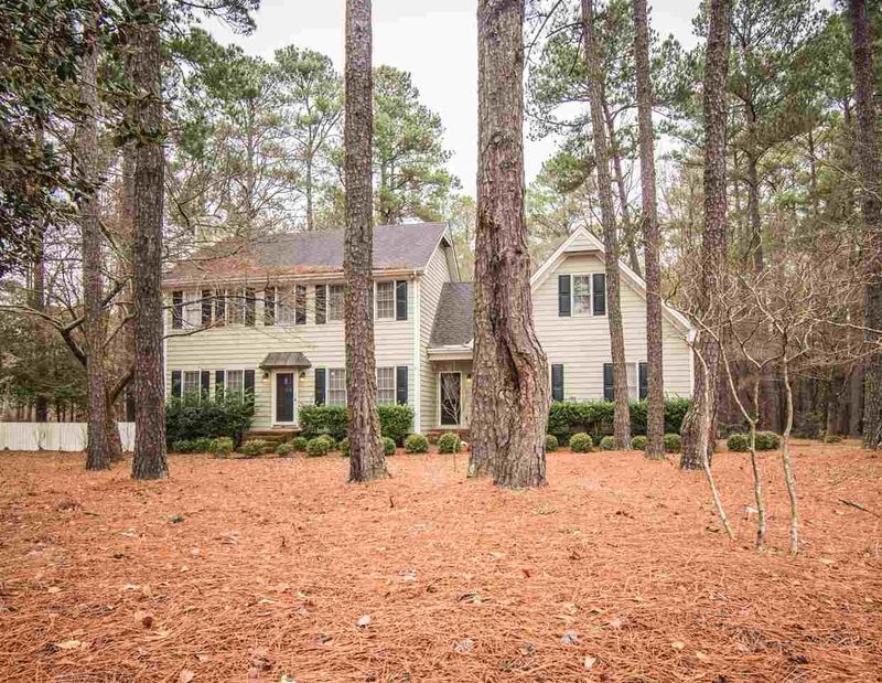 109 Peach Orchard Dr, Benson, NC 27504