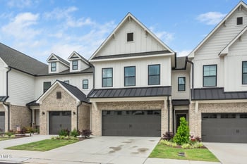 109 Periwinkle Pl, Clayton, NC 27527
