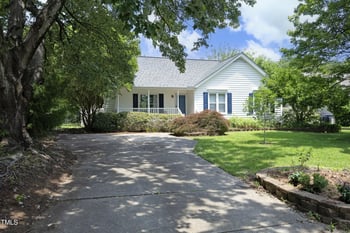 109 Perry Farms Dr, Apex, NC 27502