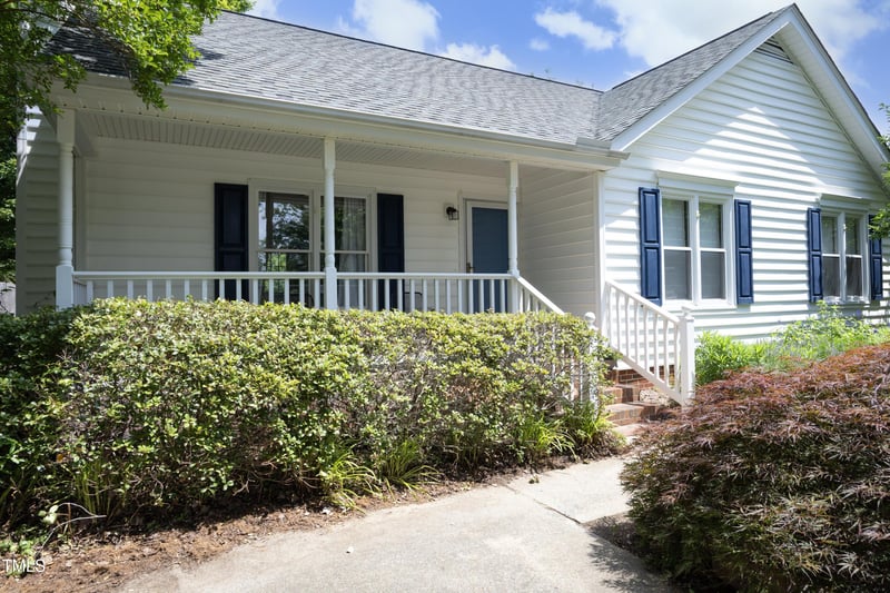 109 Perry Farms Dr, Apex, NC 27502