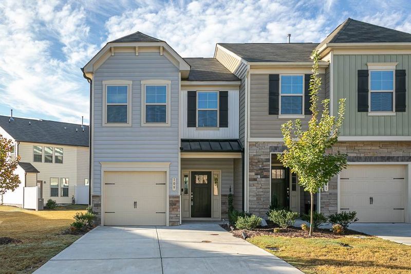 109 Phantom Ln, Durham, NC 27703