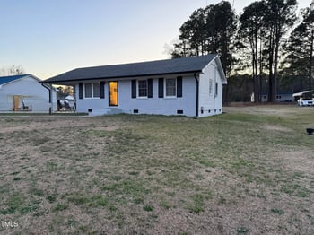109 Pine St, Dunn, NC 28334