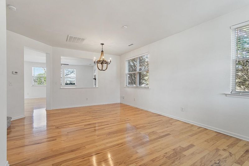 109 Poppy Hills Ct, Raleigh, NC 27603