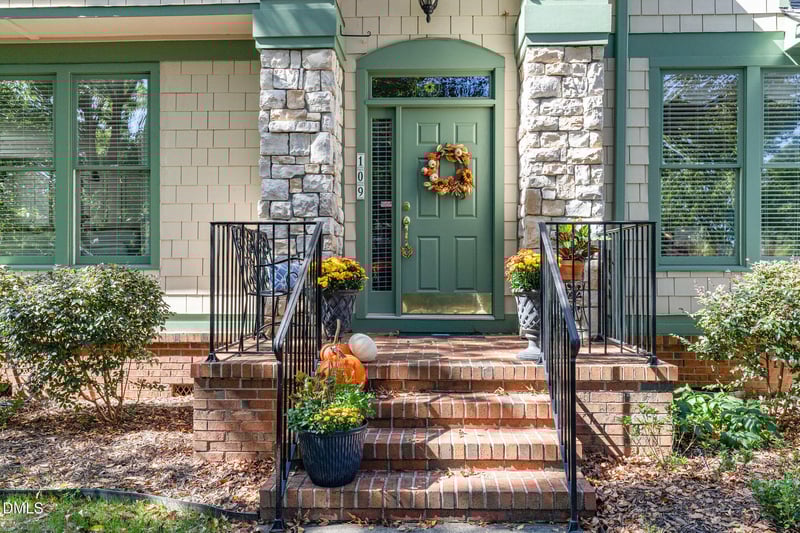 109 Presque Isle Ln, Chapel Hill, NC 27514