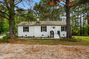 109 Riverbend Dr, Archer Lodge, NC 27527