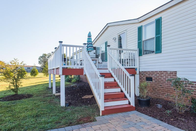 109 Robins Nest Ln, Middlesex, NC 27557
