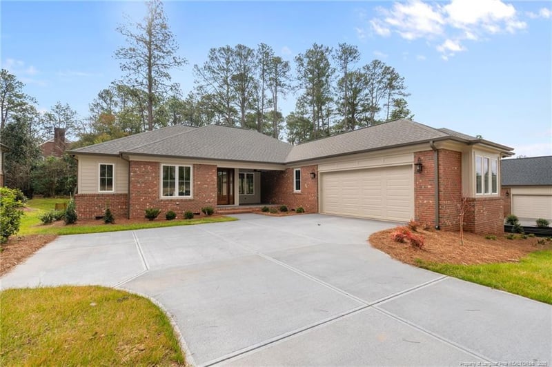 109 Rosemont Ln, Sanford, NC 27330