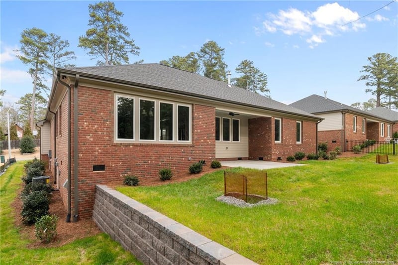 109 Rosemont Ln, Sanford, NC 27330