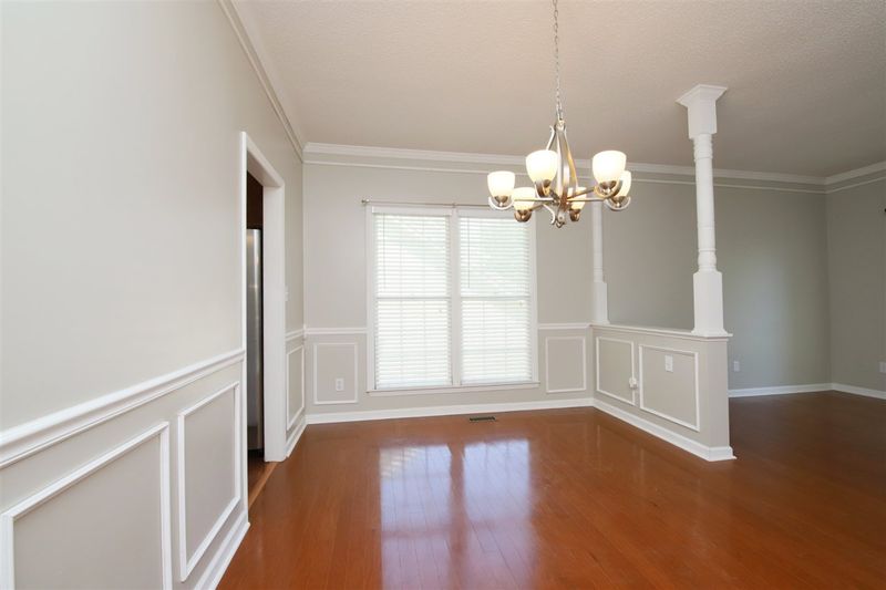 109 Sequoia Ct, Cary, NC 27513