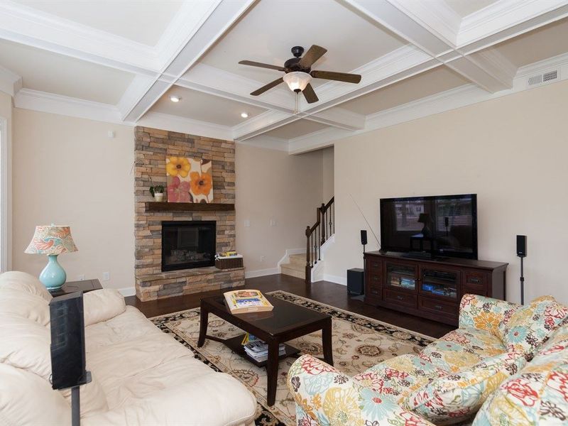 109 Silver Bow Ct, Cary, NC 27519