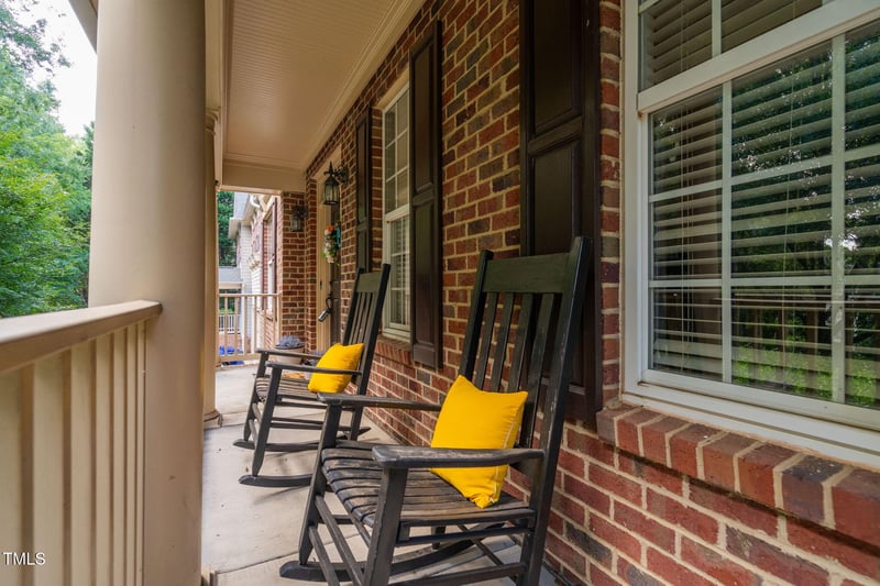109 Skywater Ln, Holly Springs, NC 27540