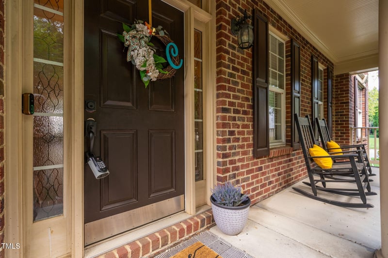 109 Skywater Ln, Holly Springs, NC 27540