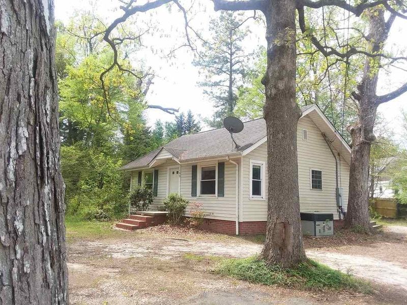 109 N Smithfield Rd, Knightdale, NC 27545