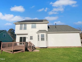 109 Somerset Farm Dr, Holly Springs, NC 27540