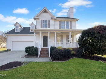 109 Somerset Farm Dr, Holly Springs, NC 27540