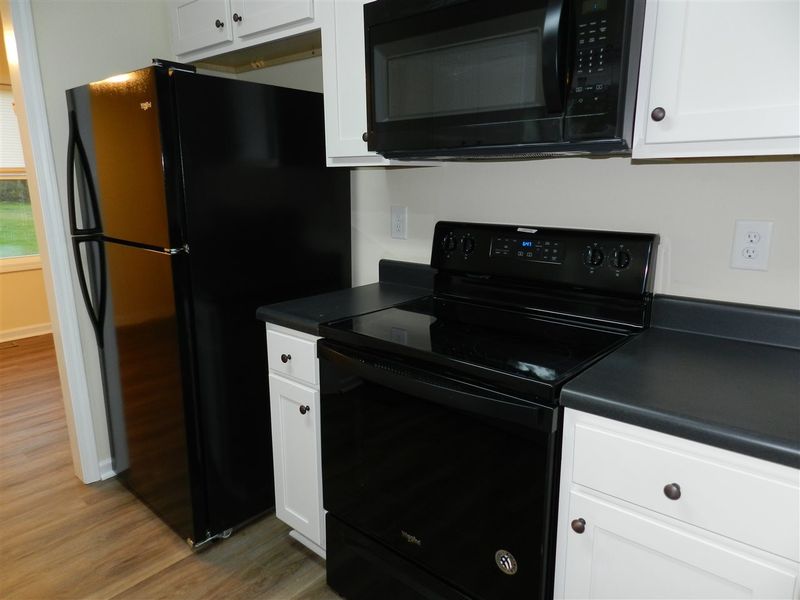 109 Southgate Dr, Garner, NC 27529