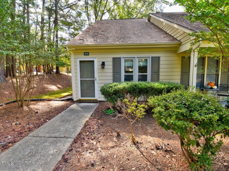 109 Sparger Springs Ln, Durham, NC 27705