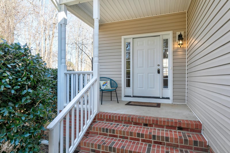 109 Stoneline Ct, Holly Springs, NC 27540