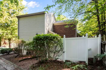 109 Sully Ct, Chapel Hill, NC 27514