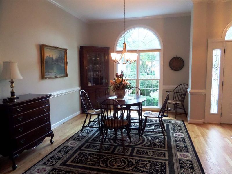109 Tower Hamlet Dr, Cary, NC 27518