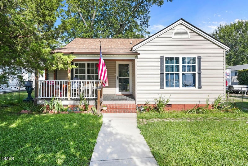 109 Twin City St, Dunn, NC 28334