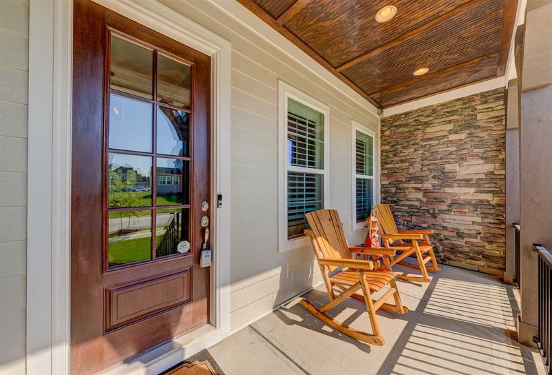 109 Utley Bluffs Dr, Holly Springs, NC 27540