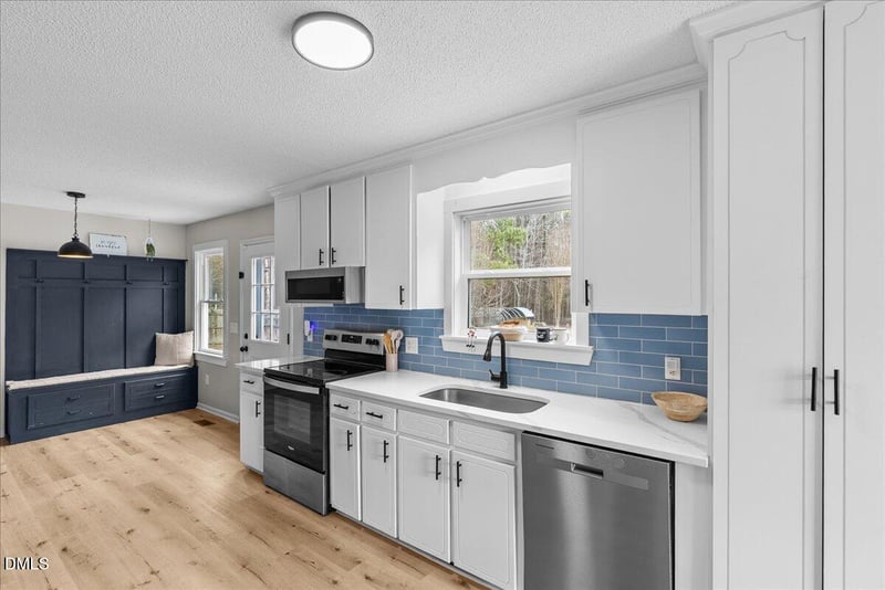 109 Valley Dr, Louisburg, NC 27549