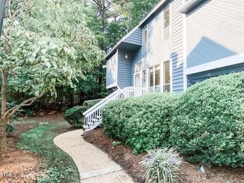 109 Virginia Pl, Cary, NC 27513