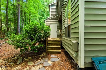109 Virginia Pl, Cary, NC 27513