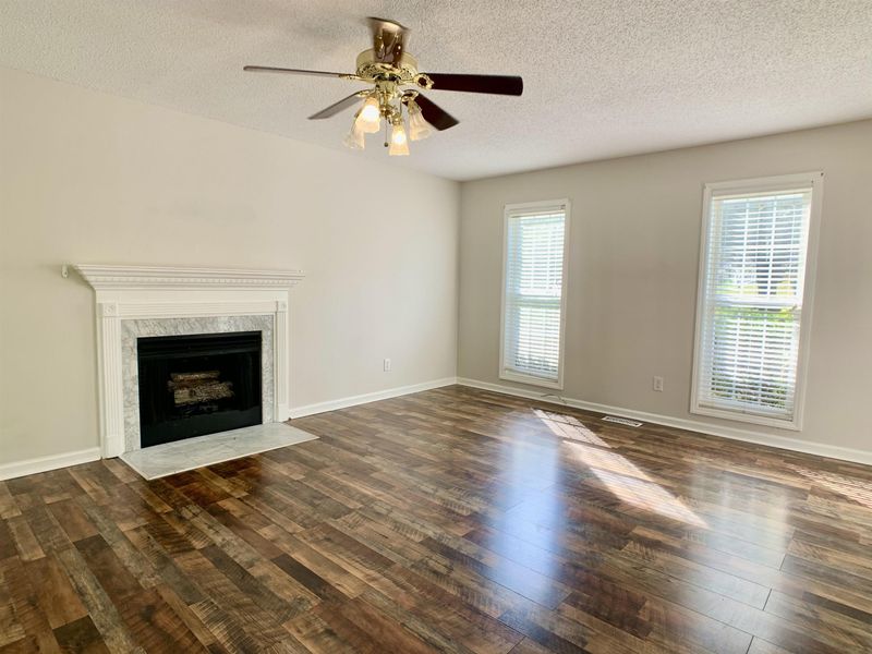 109 Walnut Creek Dr, Clayton, NC 27520