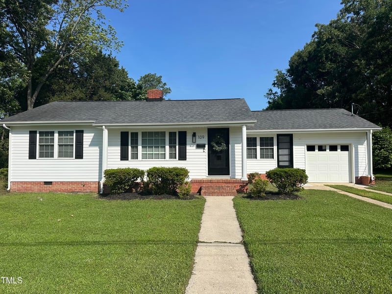 109 Watauga Ave, Dunn, NC 28334