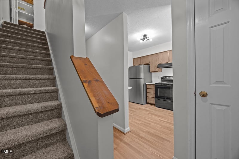 109 Weatherstone Dr, Chapel Hill, NC 27514
