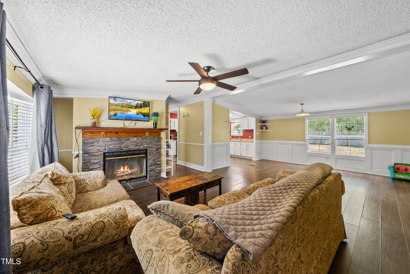 109 Winding Creek Dr, Youngsville, NC 27596