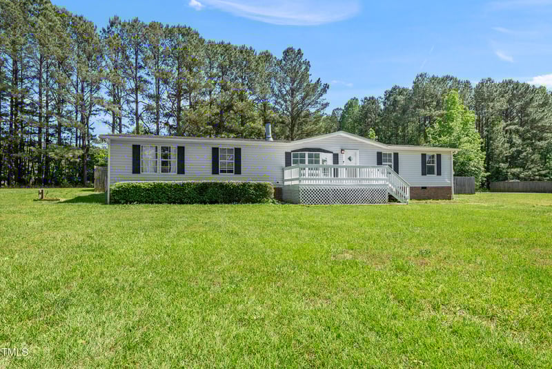 109 Winding Creek Dr, Youngsville, NC 27596