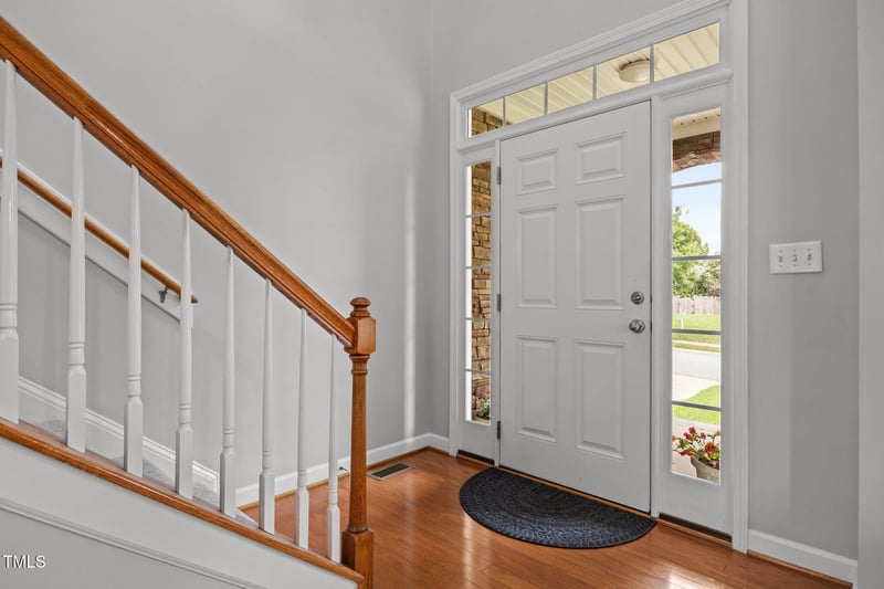 109 Winter Ridge Dr, Holly Springs, NC 27540