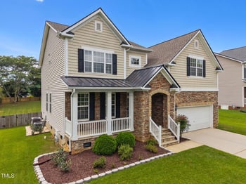 109 Winter Ridge Dr, Holly Springs, NC 27540
