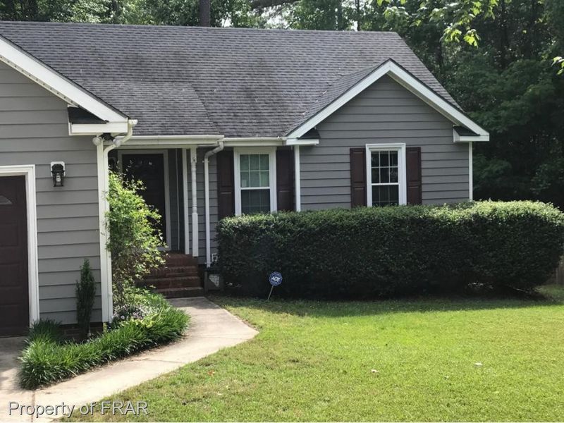 109 Womble Dr, Lillington, NC 27546