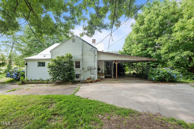 1090 Fifth St, Mebane, NC 27302