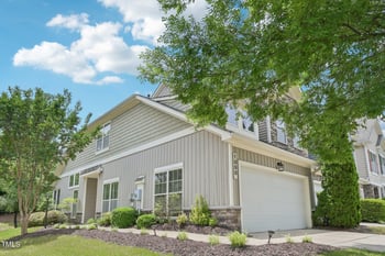 1090 Indigo Ridge Pl, Cary, NC 27519