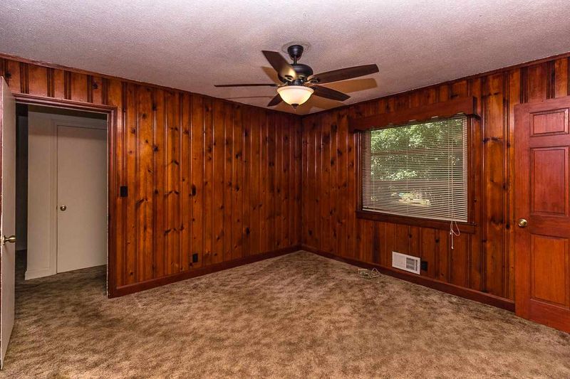 10905 Leesville Rd, Raleigh, NC 27613